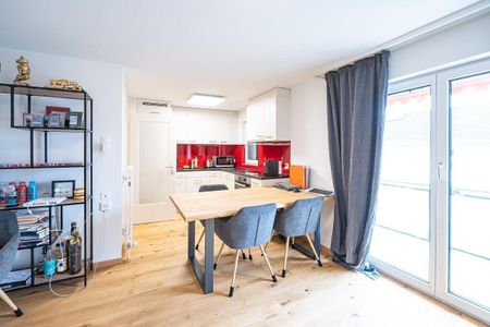 Ideal für Singles: 2.5-Zi. Wohnung mit Balkon - Photo 3