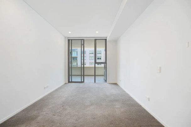 “Oversized Two Bedroom Apartment With City Views” - Photo 1