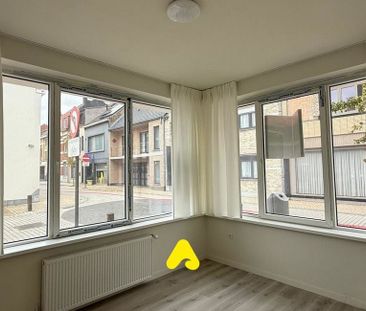 Appartement te huur in De Panne voor € 700 met 1 slaapkamer - Photo 1