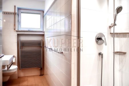 Ein echtes Platzwunder, geräumige DHH für Ihre Familie mit schönem Garten! - Photo 4