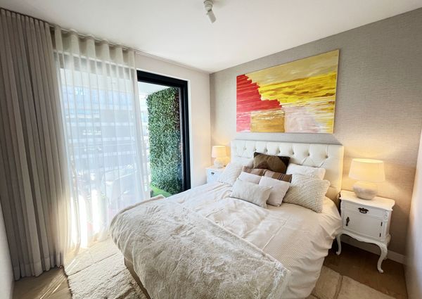 Apartamento T1 mobilado em Miraflores com Vista de Rio, a estrear