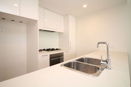 Stylish & Spacious 2-Bedroom Apartment in the Heart of Hurstville - Photo 4