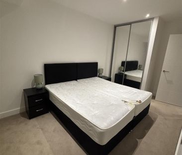 1 BED Apartment To rent - Photo 4