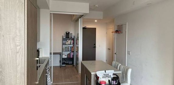 YONGE/FINCH-Bright Roomy 1Bd+Den 2Bath - Photo 2