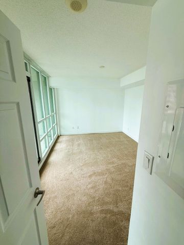 For Lease - 208 Enfield Place Unit# 1006, Mississauga, Ontario - Photo 5