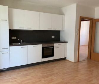 Helle Wohnung mit Balkon nahe dem Stadtzentrum von Deutschlandsberg - Photo 2