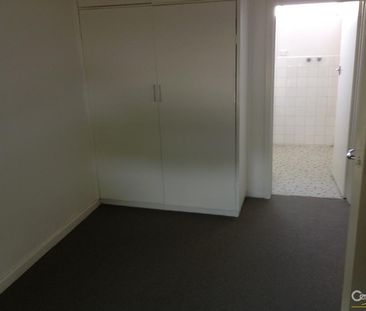 A Quiet Start in Noble Park - Photo 2
