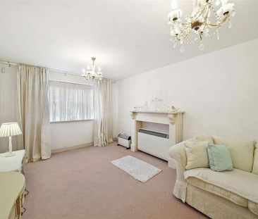 Century House, Lewisham, SE8 - Photo 1