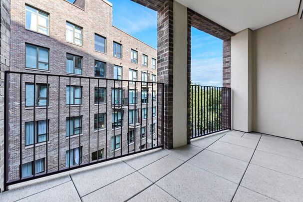 Barbel Court, Clapton Common & Castlewood Road - Photo 1