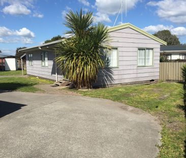 Family Home - Papamoa - Photo 1
