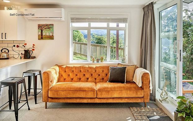 Charming Sunny Unit in Island Bay - Photo 1