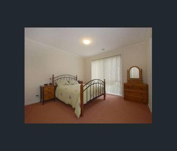 Tidy Home Within Walking Distance to Bayswater - Photo 3