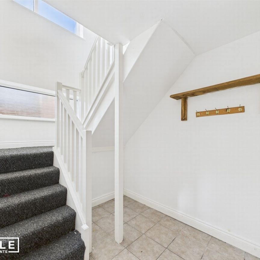 Property To Rent Nutgrove Road, St. Helens, WA9 | 2 Bedroom Apartment through Little Estate Agents - Photo 1