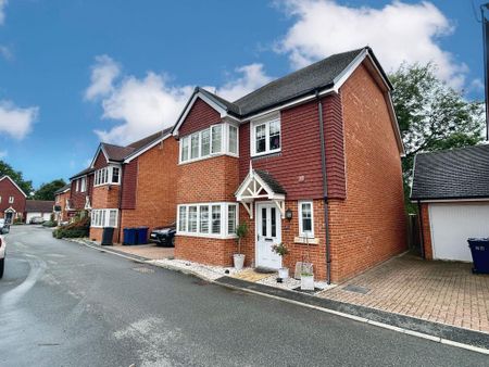 3 bedroom detached house to rent - Photo 3
