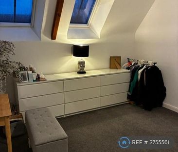 3 bedroom semi-detached house to rent - Photo 6