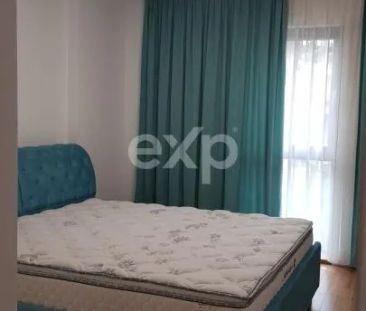 Inchiriere apartament 3 camere Ultracentral ,bloc nou - Photo 3