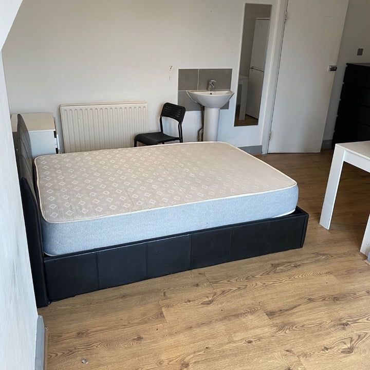 Room in a Shared House, London, N4 - Photo 1