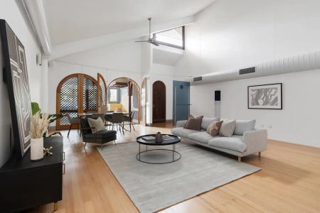 “Funky Warehouse Conversion by the Bay!” - Photo 2