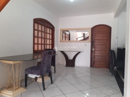 Casa com 3 quartos e 200m² para alugar em Parque da Matriz, Cachoeirinha. - Foto 3