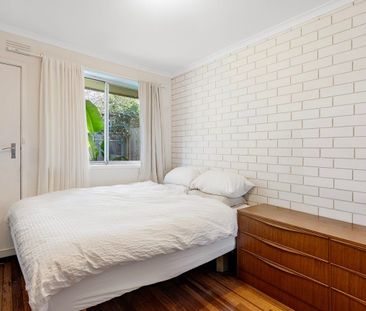Comfort Living, Convenient Location - Photo 4