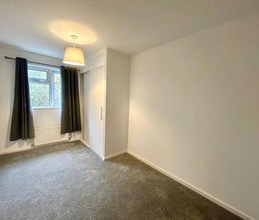 Quetta Park, Church Crookham, Fleet, Hampshire, GU52 - Photo 1