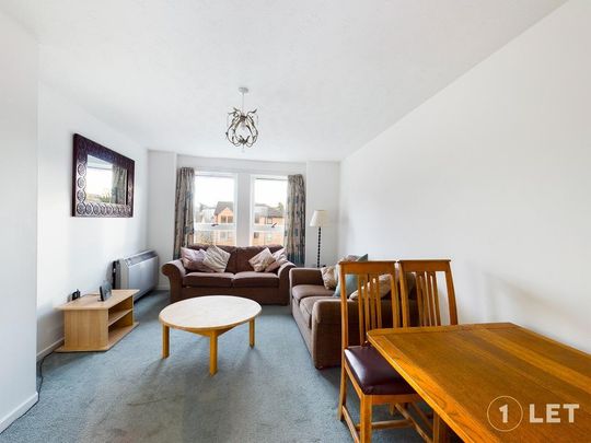 2 bedroom flat to rent - Photo 1