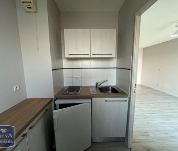 Location Appartement 1 pièce 26m² POITIERS 86000 - Photo 3