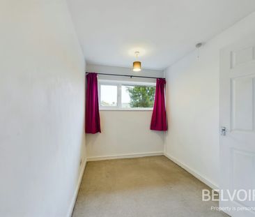 Town house to rent on - Photo 4