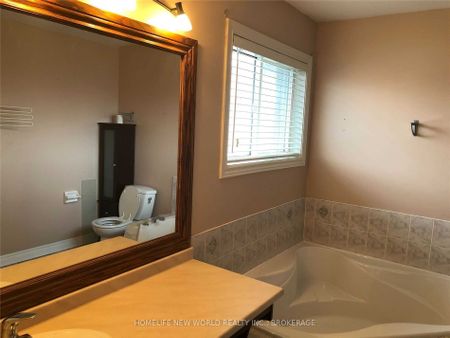 For Lease - 31 Moraine Drive, Vaughan, Ontario - Photo 4