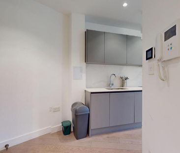 Studio to rent - Photo 2