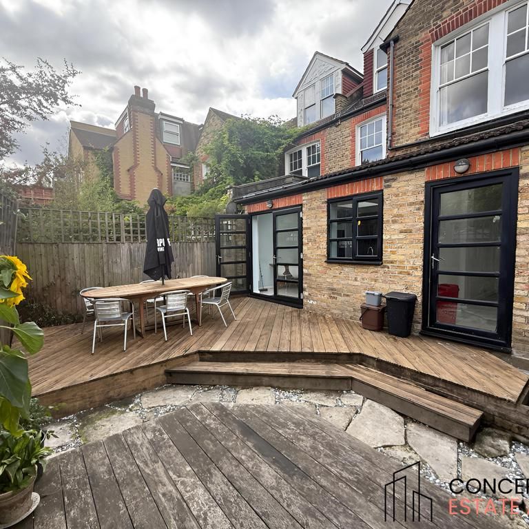 6 bedroom terraced house to rent - Photo 1