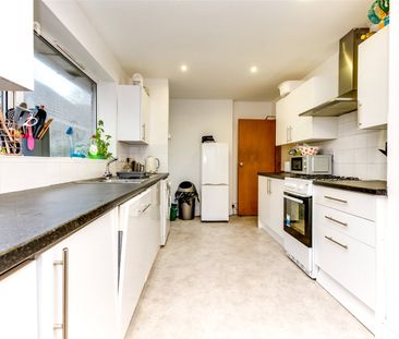 5 bedroom house to rent - Photo 1
