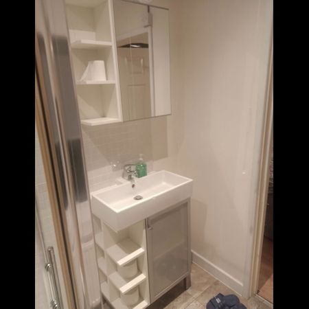 Room in a Shared House, Anstey Grove, B27 - Photo 3