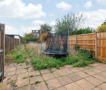 4 bedroom terraced house to rent - Photo 1