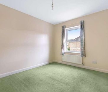 Fairford Leys, Aylesbury, HP19 - Photo 6