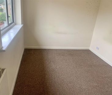 3 bedroom end of terrace house to rent - Photo 5