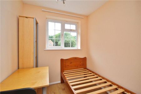 4 bedroom semi-detached house to rent - Photo 4