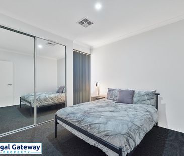 146A Lyon Road, AUBIN GROVE WA 6164 - Photo 2