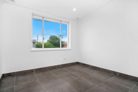 Beautifully Renovated In Great Location - Photo 5