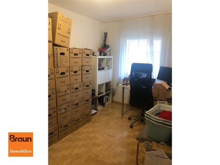 VERMIETUNG! Zentrumsnah und doch im Grünen! Charmante 4,5-Zimmer-Eigentumswohnung in VS-Schwenningen, inklusive Tiefgaragenstellplatz - Photo 5