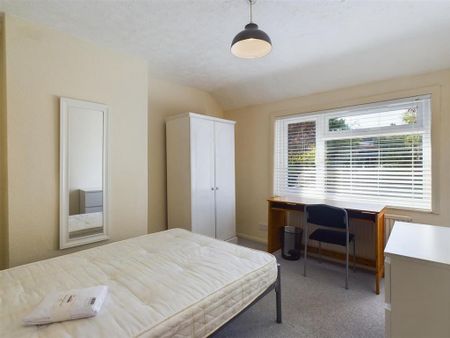 3 bedroom terraced house to rent - Photo 3