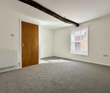3 bedroom detached house to rent - Photo 4