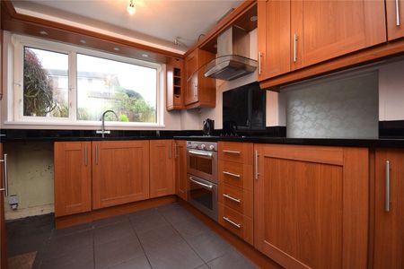 25, Springbank Avenue, Gildersome, Morley, Leeds, LS27 7TR - Photo 4