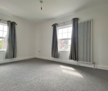 3 bedroom end of terrace house to rent - Photo 4