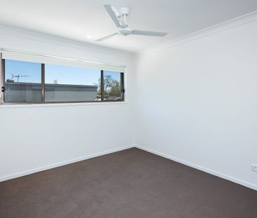 Near-New 4-Bedroom Townhouse for Rent - Calamvale - Photo 6