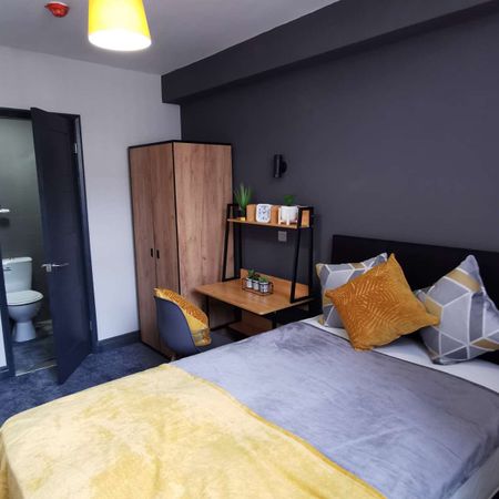 Perfect Co living House in Aigburth,L17, Liverpool. ROOM 3 - Photo 3