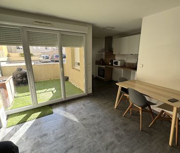 Location Appartement 2 pièces 45m² SETE 34200 - Photo 3