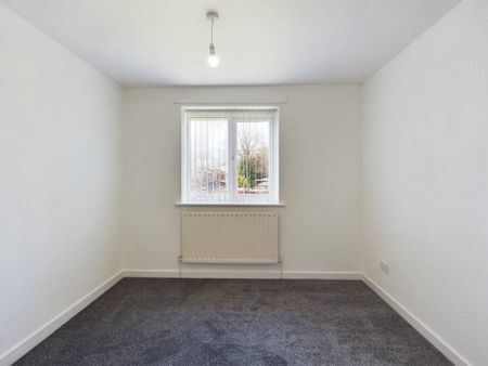 Bentley Road, Doncaster, South Yorkshire, DN5 - Photo 3