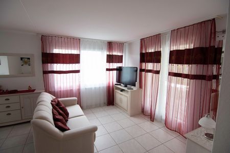 2.5 Zimmer, 65 m², 2. Stock - Photo 2