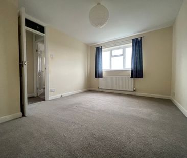 1 Spencer Drive - Photo 4